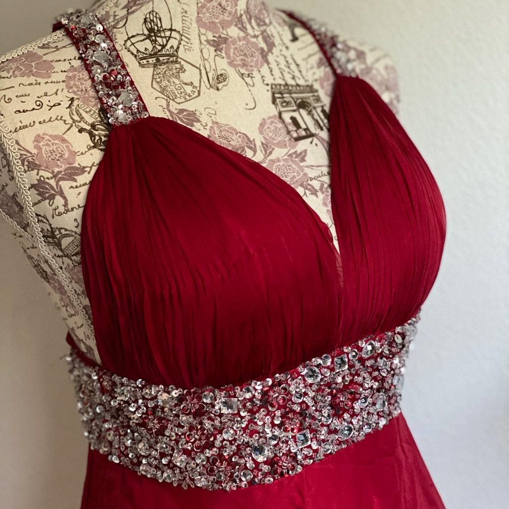 Long formal red dress